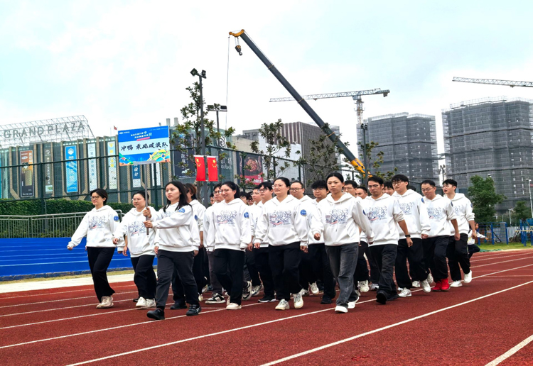 14、沖鴨  乘風(fēng)破浪隊(duì)2.jpg